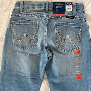 NWT WRANGLER Lowrise Denim Bootcut